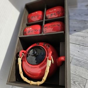Tea Pot W/4 Cups Chinese Art Calligraphy Red Porcelain Set Asian Decor Teacup